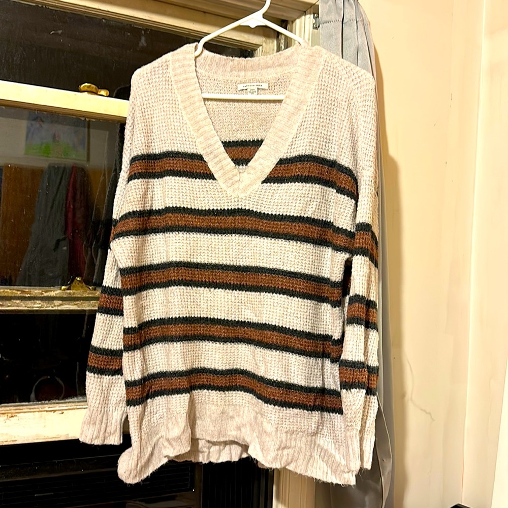 American eagle sweater